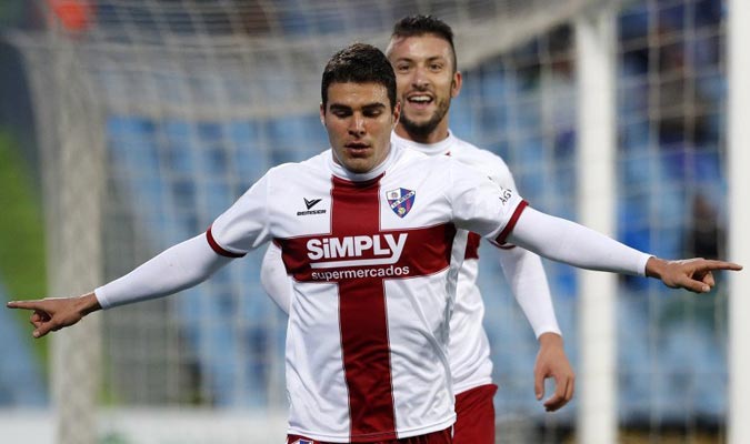 Alexander González, Dinamo Bucarest 1948, Liga 1, Rumanía, CD Mirandés