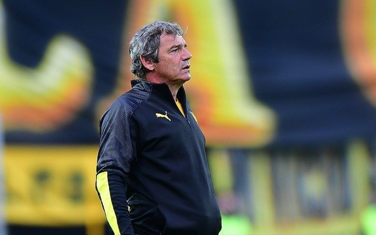 Saralegui confirmó el equipo de Peñarol ante Paranaense