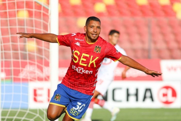 Cristian Palacios, el delantero que se llevó los goles de Peñarol