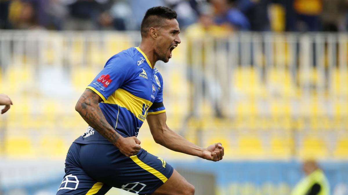 Raúl Becerra, Deportivo Cuenca, Bashundhara Kings, Bangladesh, Nicolás Delmonte, Hernán Barcos,