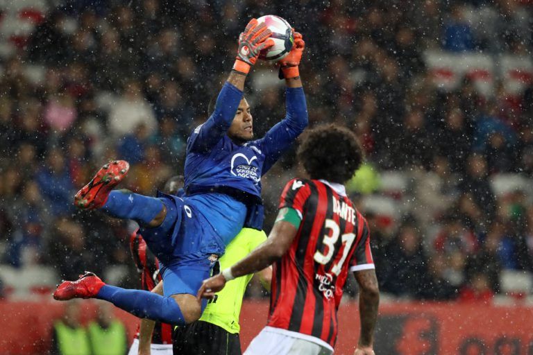 Walter Benítez, el argentino que brilla en la Ligue 1