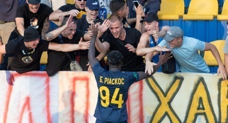 Brayan Riascos se estrena en Ucrania