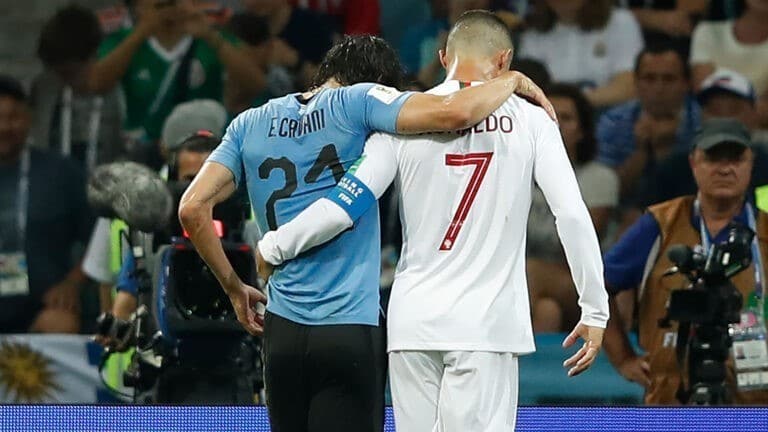 Cristiano Ronaldo compartirá vestuario con Cavani