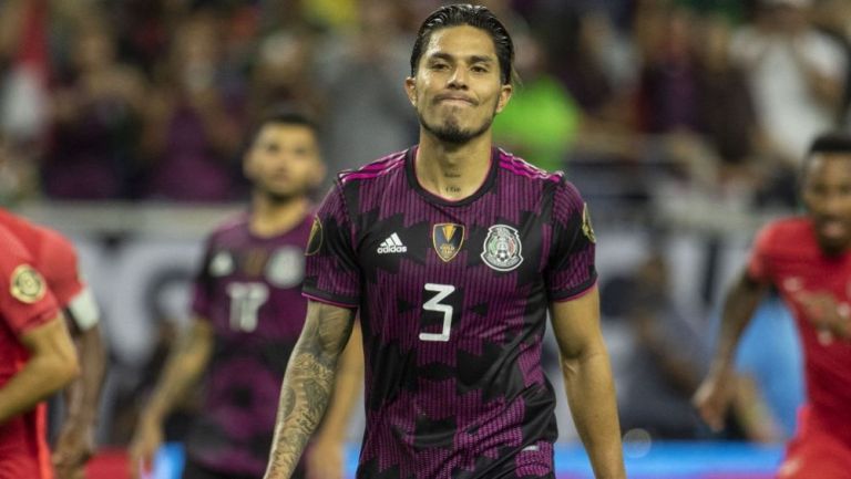 Carlos Salcedo, ¿el nuevo castigado en la Selección Nacional Mexicana?