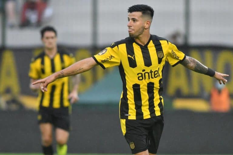 Peñarol arrancó la pretemporada con el pie derecho