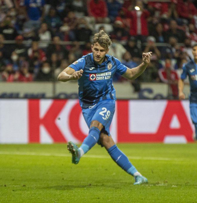 Santiago Giménez, ¿con una nueva oportunidad en la Selección Mexicana?