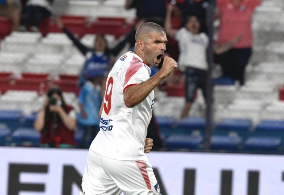 Emmanuel Gigliotti habló tras su doblete con Nacional ante Vélez