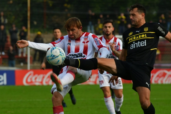 Peñarol dejó escapar el Apertura