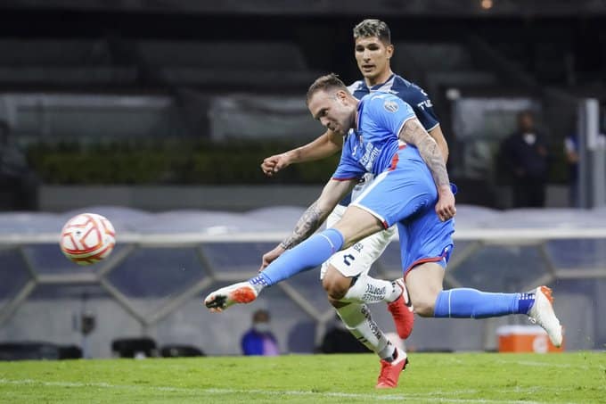 Cruz Azul buscaría a este defensa tras la caída de Bruno Méndez