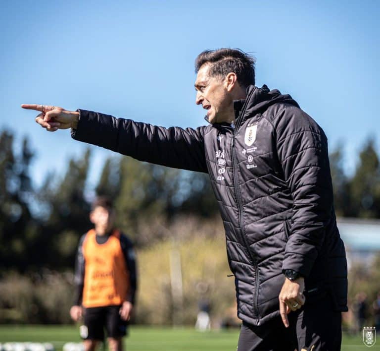 Qatar 2022: Diego Alonso dio su primera lista tras la clasificación