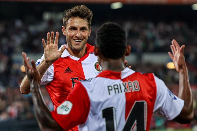 Santiago Giménez y su brutal adaptación en los Países Bajos