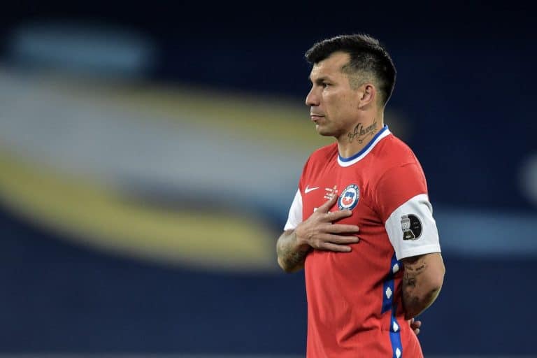 Gary Medel buscaría volver a la Universidad Católica en 2023