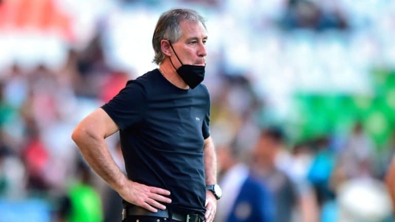 Ariel Holan pide refuerzos para la Universidad Católica