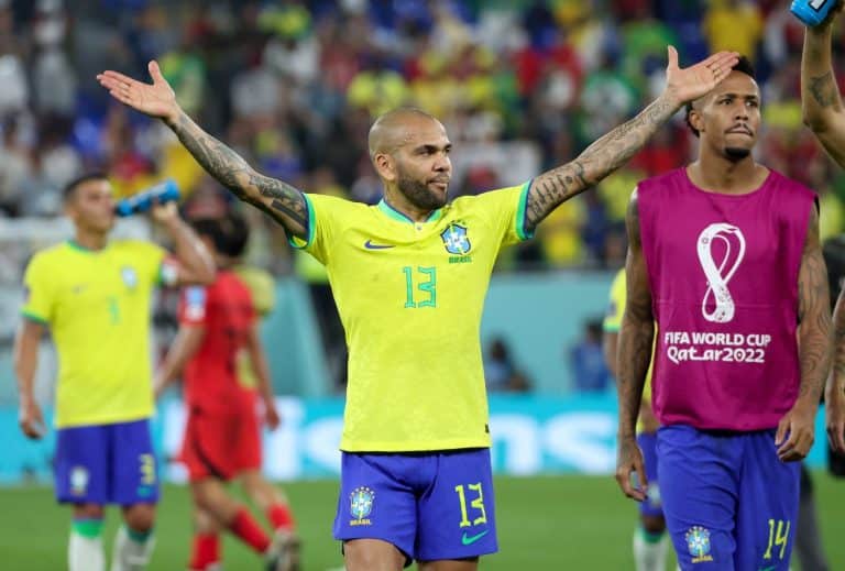 Dani Alves sigue rompiendo récords