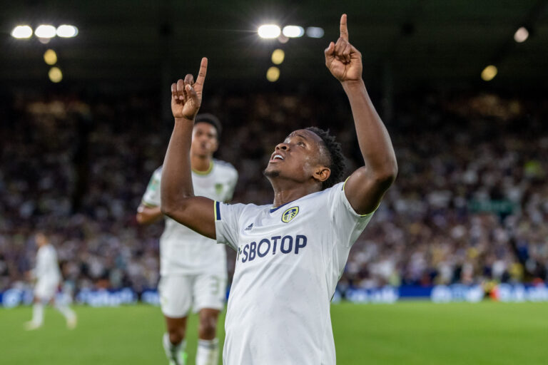 Premier League: Luis Sinisterra desciende con el Leeds y su futuro está en el aire