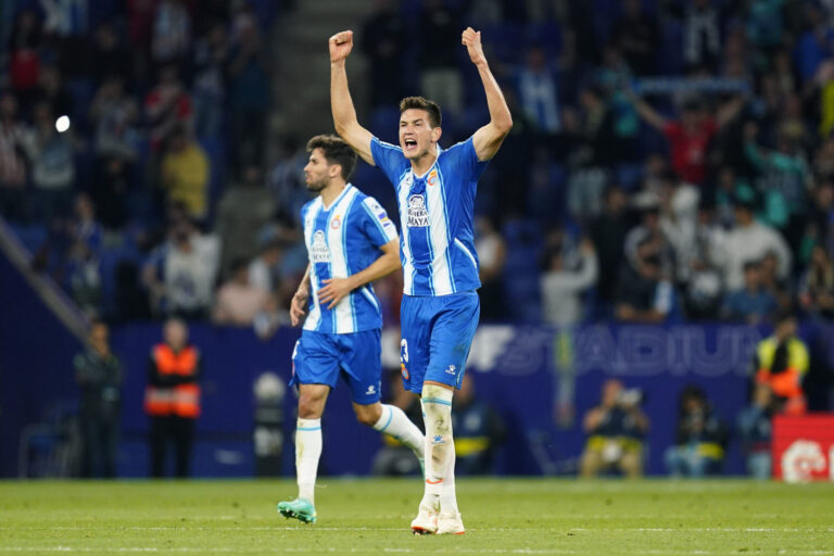 ¿Dónde jugará César Montes? Los 3 posibles destinos del mexicano en el mercado de verano 2023