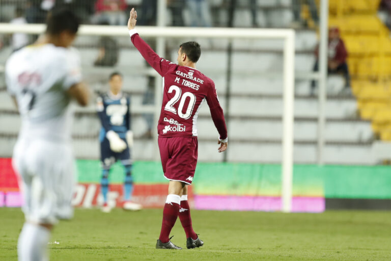 Quién es Mariano Torres, el argentino que tiene más asistencias que Lionel Messi