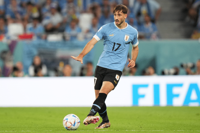 Un Flamengo más uruguayo que nunca: Matías Viña se sumaría a De Arrascaeta, Varela y De La Cruz