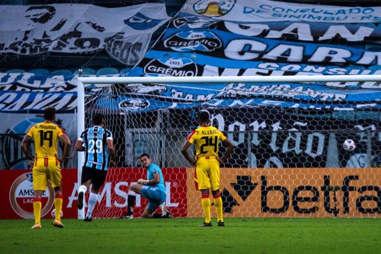 ¿Cuáles son los 5 clubes venezolanos más importantes que nunca jugaron la Copa Libertadores?
