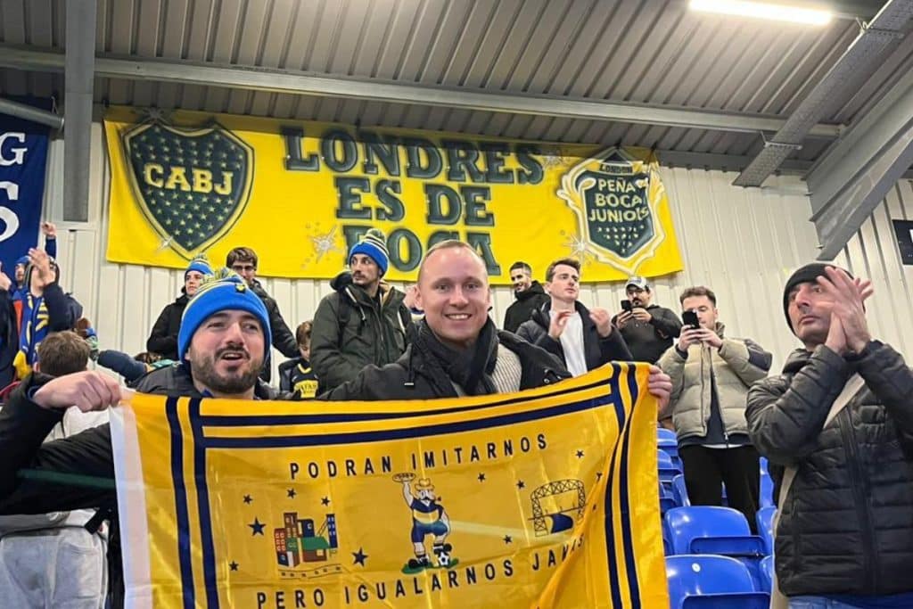 Buena relación entre Boca y AFC WImbledon | Cortesía:  @AzulyOroook