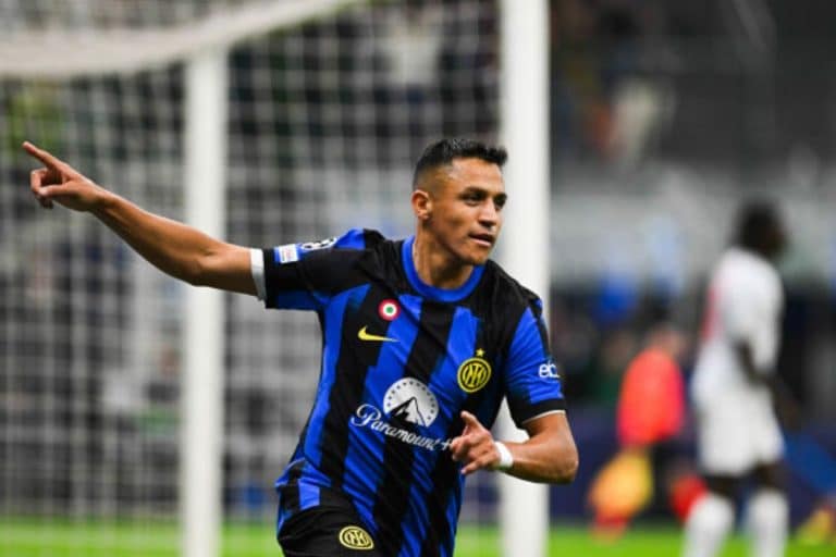 Futbolista que está en el RADAR de Boca persuade a Alexis Sánchez: “Prefiero que esté en River a que…”