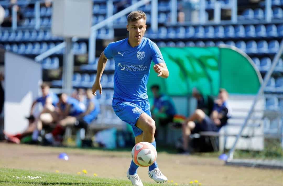 Pablo Schmitt, el zaguero goleador que jugará en el ascenso español