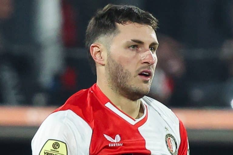 La efectividad de Santiago Giménez en los penales