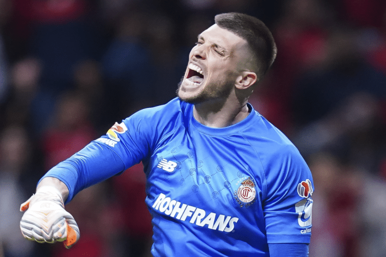 Tiago Volpi, especialista en el cobro desde los once pasos: ¿cuántos goles lleva con el Toluca?