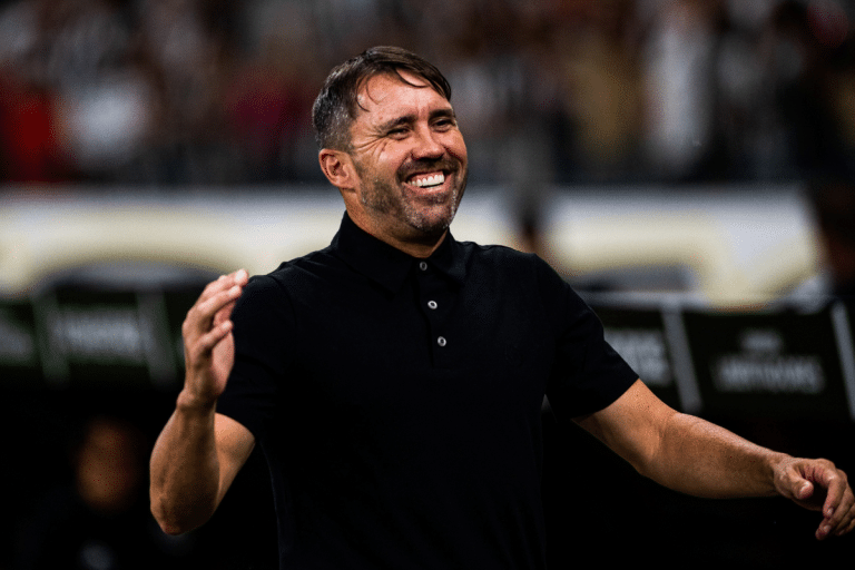 Chacho Coudet se refuerza con lateral surgido en Lanús que hizo historia en Celtic y revolucionó la Scottish League