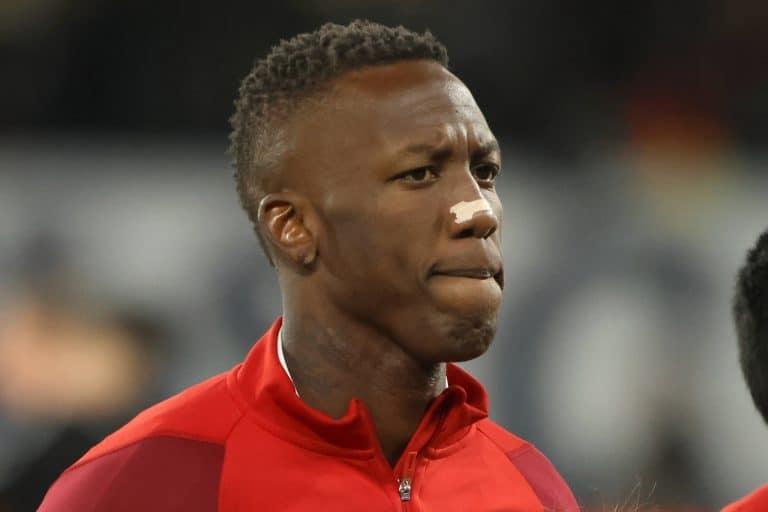 ¡Preocupación en Perú! Lesión de Luis Advíncula: ¿Qué tiene y cuánto tiempo estará fuera?