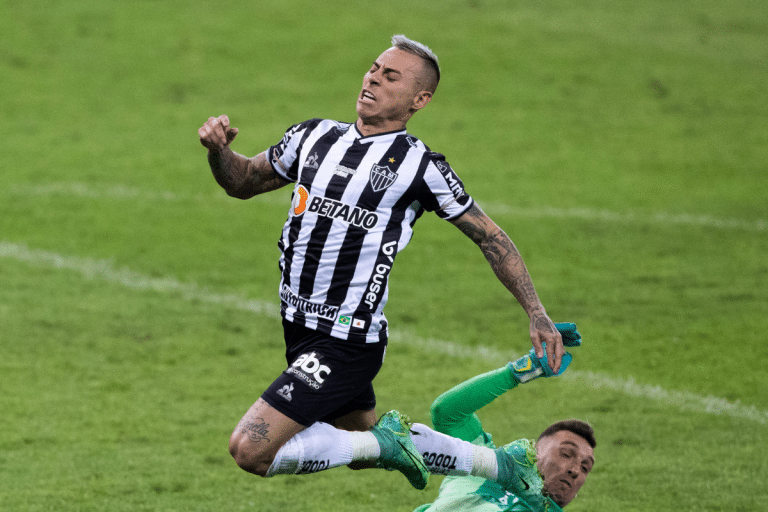 ¿Por qué Eduardo Vargas no juega el San Lorenzo vs. Atlético Mineiro por los Octavos de Final de la Copa Libertadores 2024?